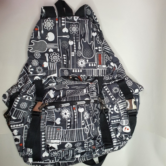 LeSportsac Nylon Extra Large / Travel Backpack - Like New - Picture 1 of 12